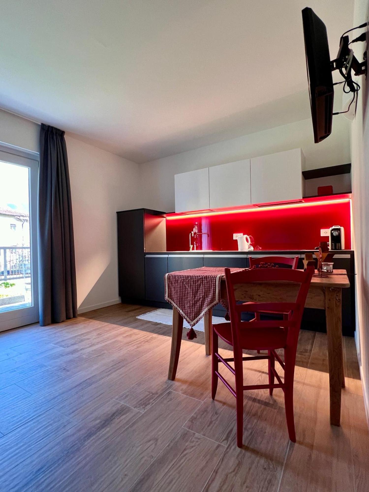 Casa Vacanze La Brenta Киавенна Экстерьер фото