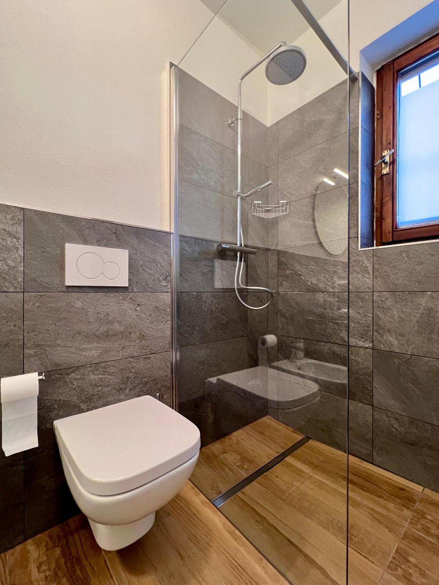 Casa Vacanze La Brenta Киавенна Экстерьер фото
